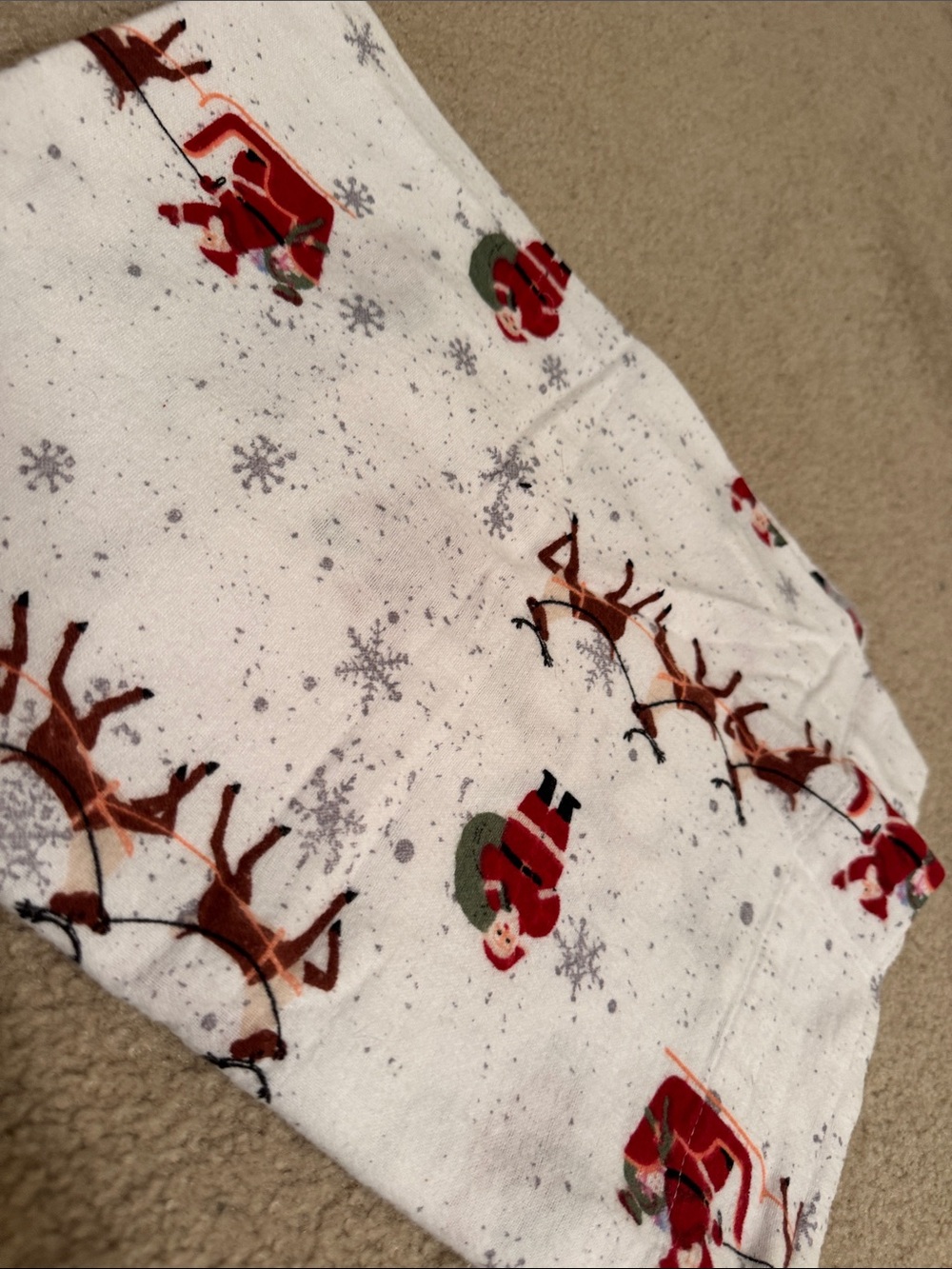 Kids Holiday Santa & Reindeer Flannel Sheet Set - White 100% cotton. - Picture 2 of 4